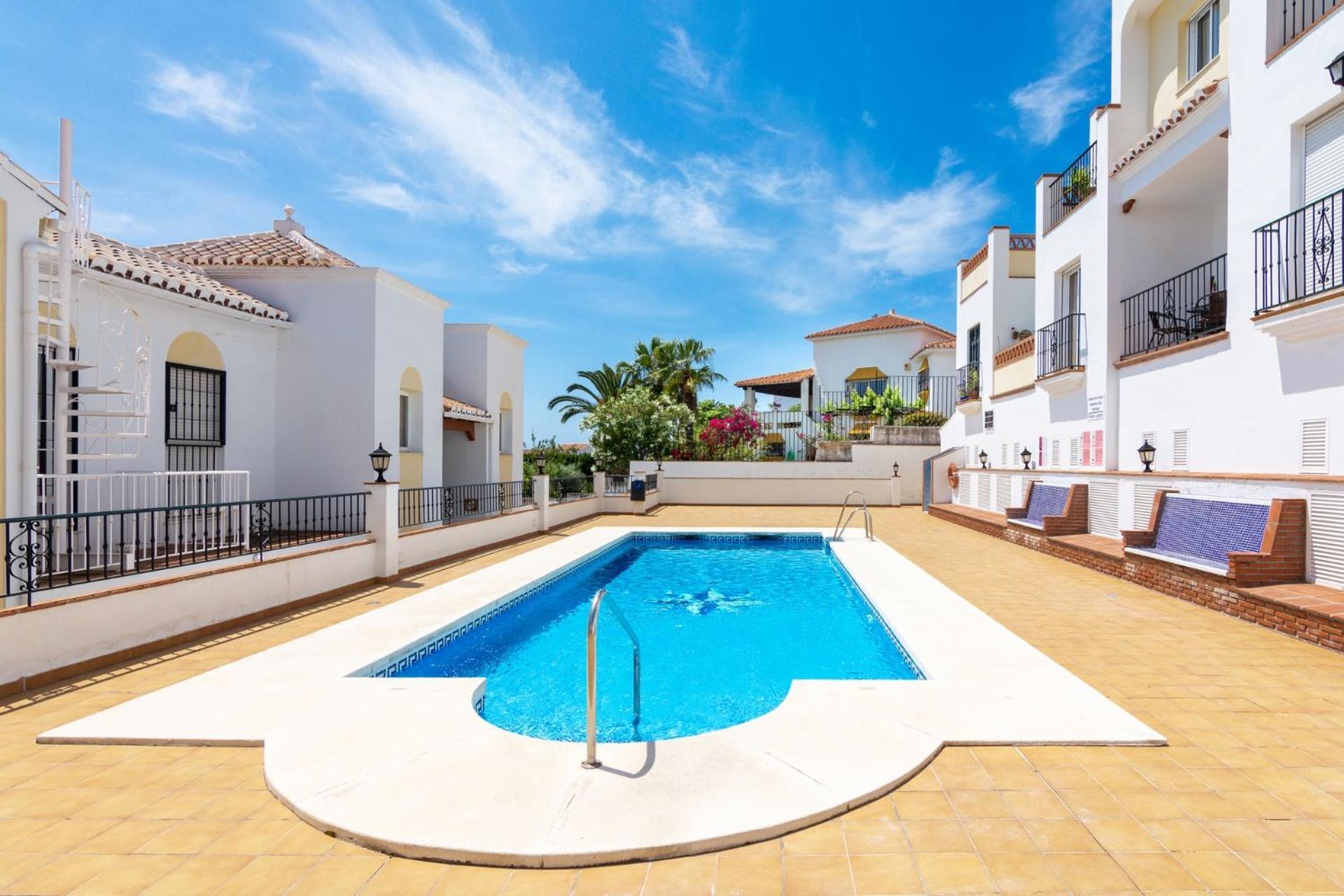 Apartamento Chimenea Playa - 2 Dormitorios Y Terraza Nerja Exterior foto