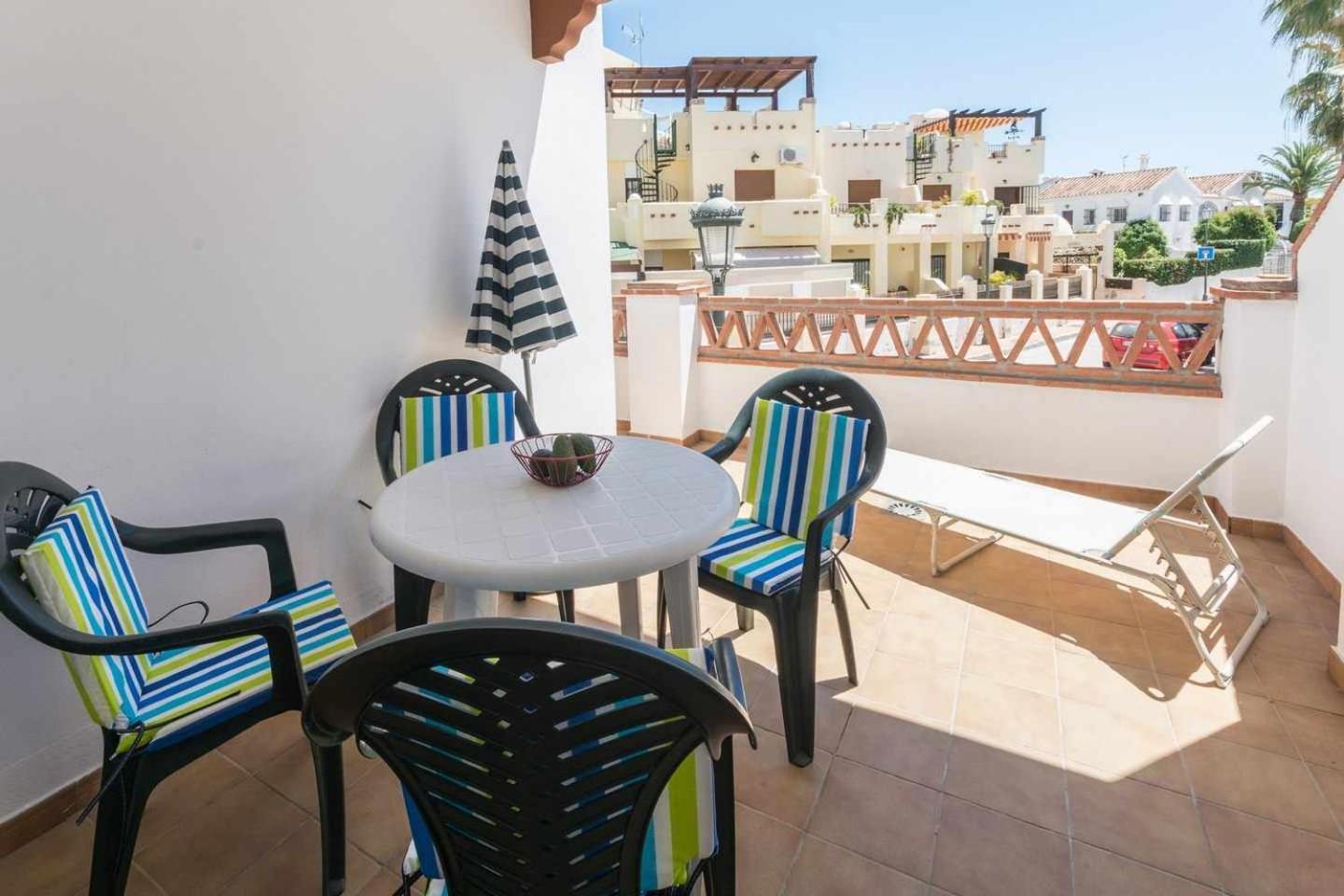 Apartamento Chimenea Playa - 2 Dormitorios Y Terraza Nerja Exterior foto